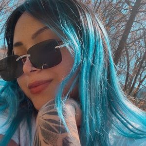 Meet your Posher, 𝖏𝖎𝖗𝖊𝖙𝖍